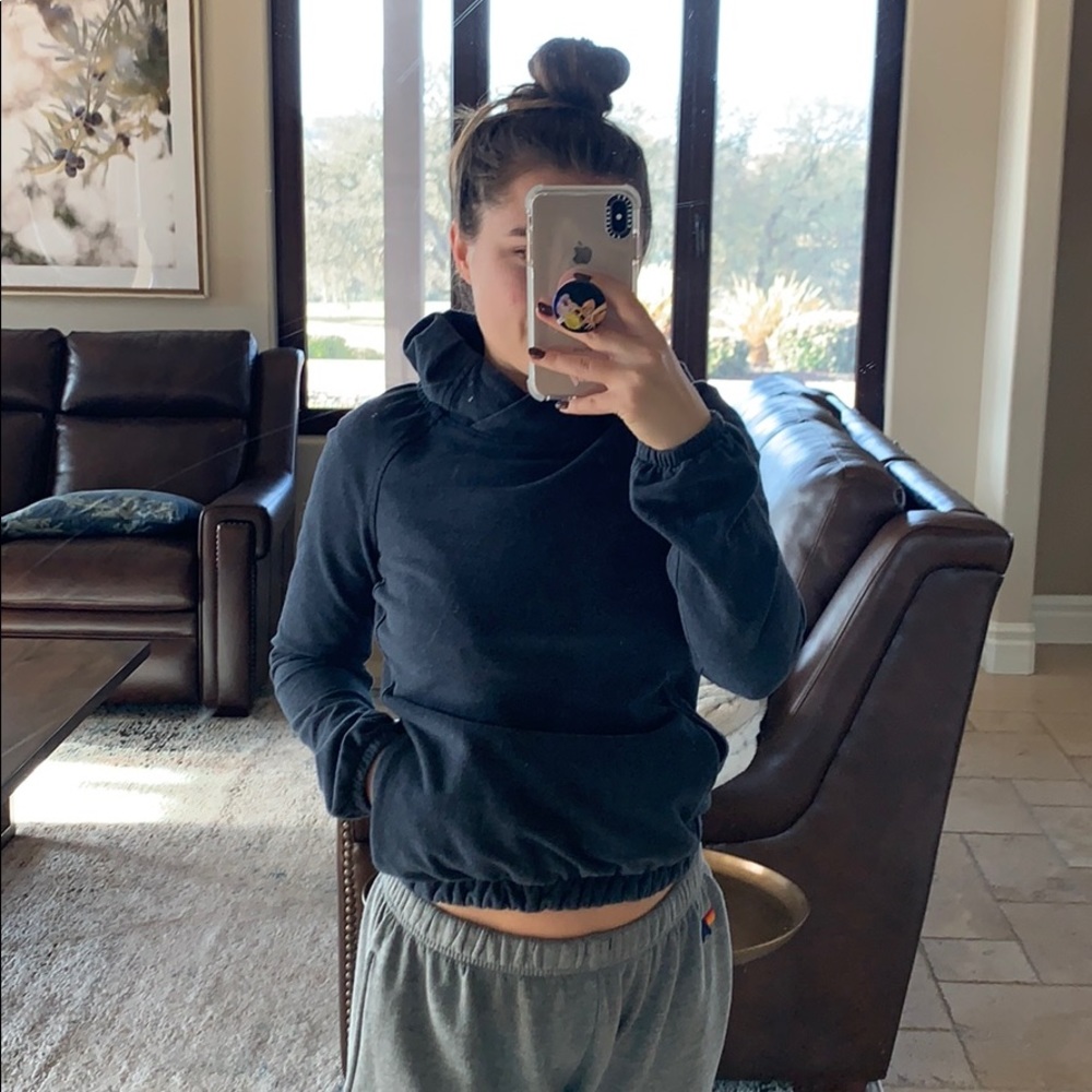 lululemon navy sweatshirt with pockets